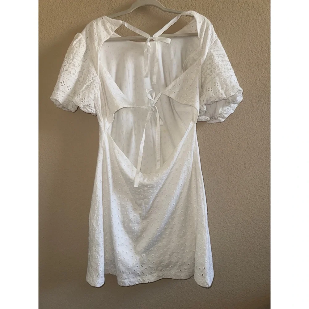 Free People Apricot Rose White Eyelet Mini Dress Open Back Size Medium - Picture 3 of 8